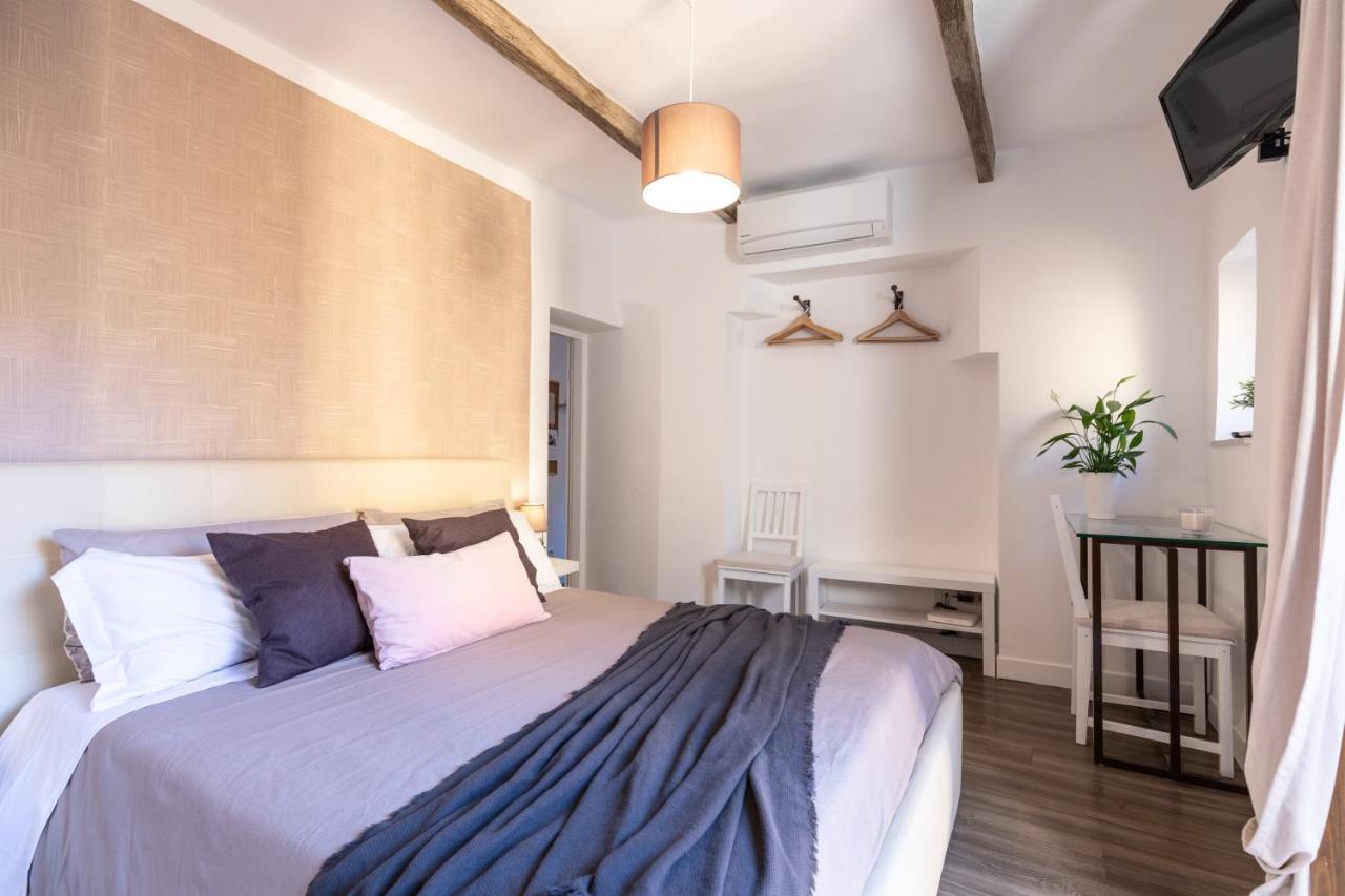 Domus De Fiori Apartment Rome Exterior photo